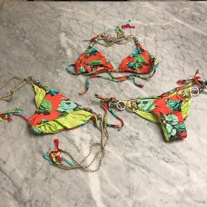 🏝Beach Bunny Bikini Set - Top XL & 2 Bottoms Sz S